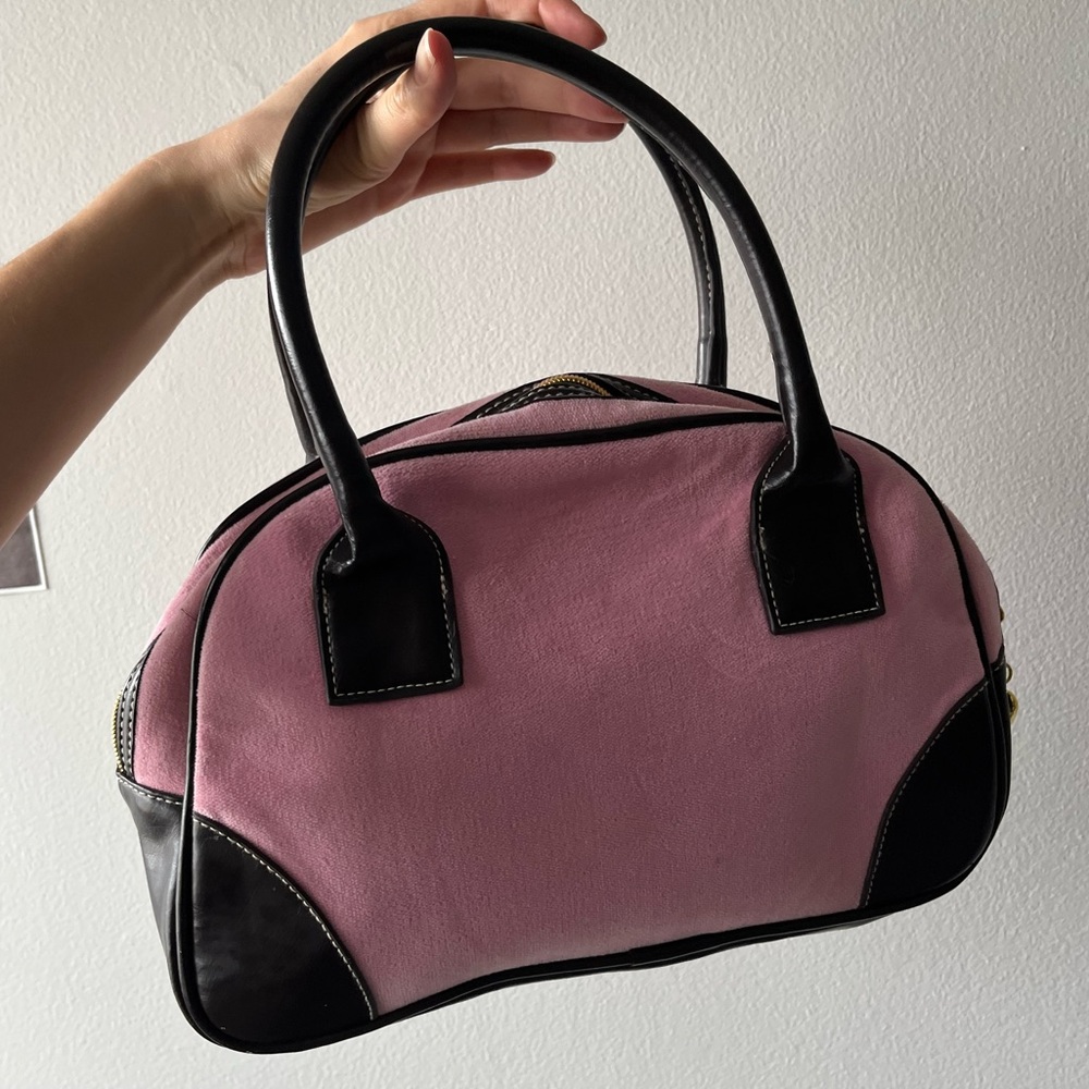 Victoria's Secret Y2K tote features a pink velvety fabric with "LOVE" - Picture 4 of 7